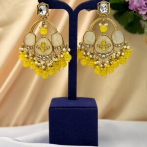 Kundan Earrings With Beads