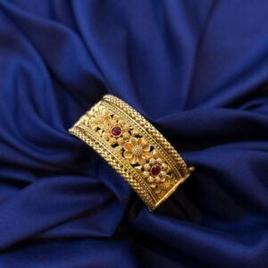 Ruby Stone Flower Rajwadi Kada